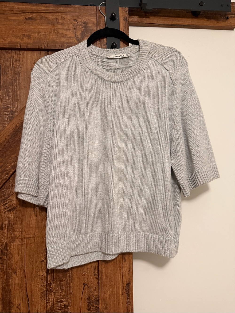 Abercrombie & Fitch Light Gray Crewneck Knit Top